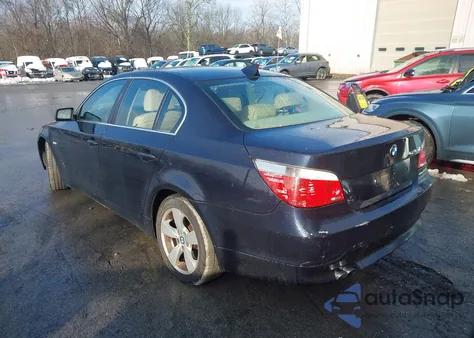 2007 BMW 525Xi z USA, uszkodzony, nr VIN WBANF33537CW70788